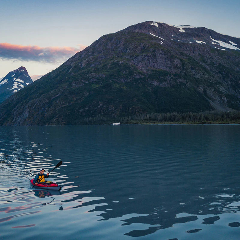 Inflatable kayak with pump